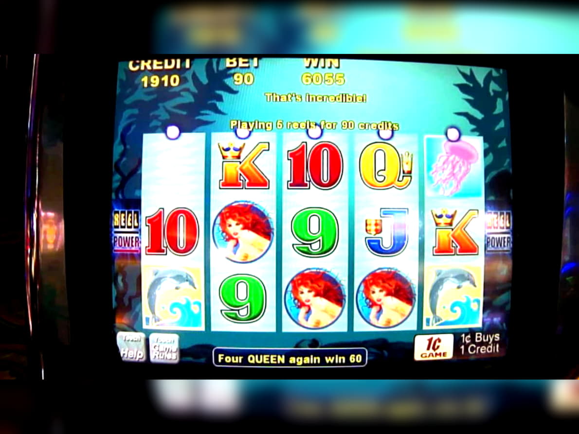 EUR 910 Mobile freeroll slot tournament at Royal Dubai Casino