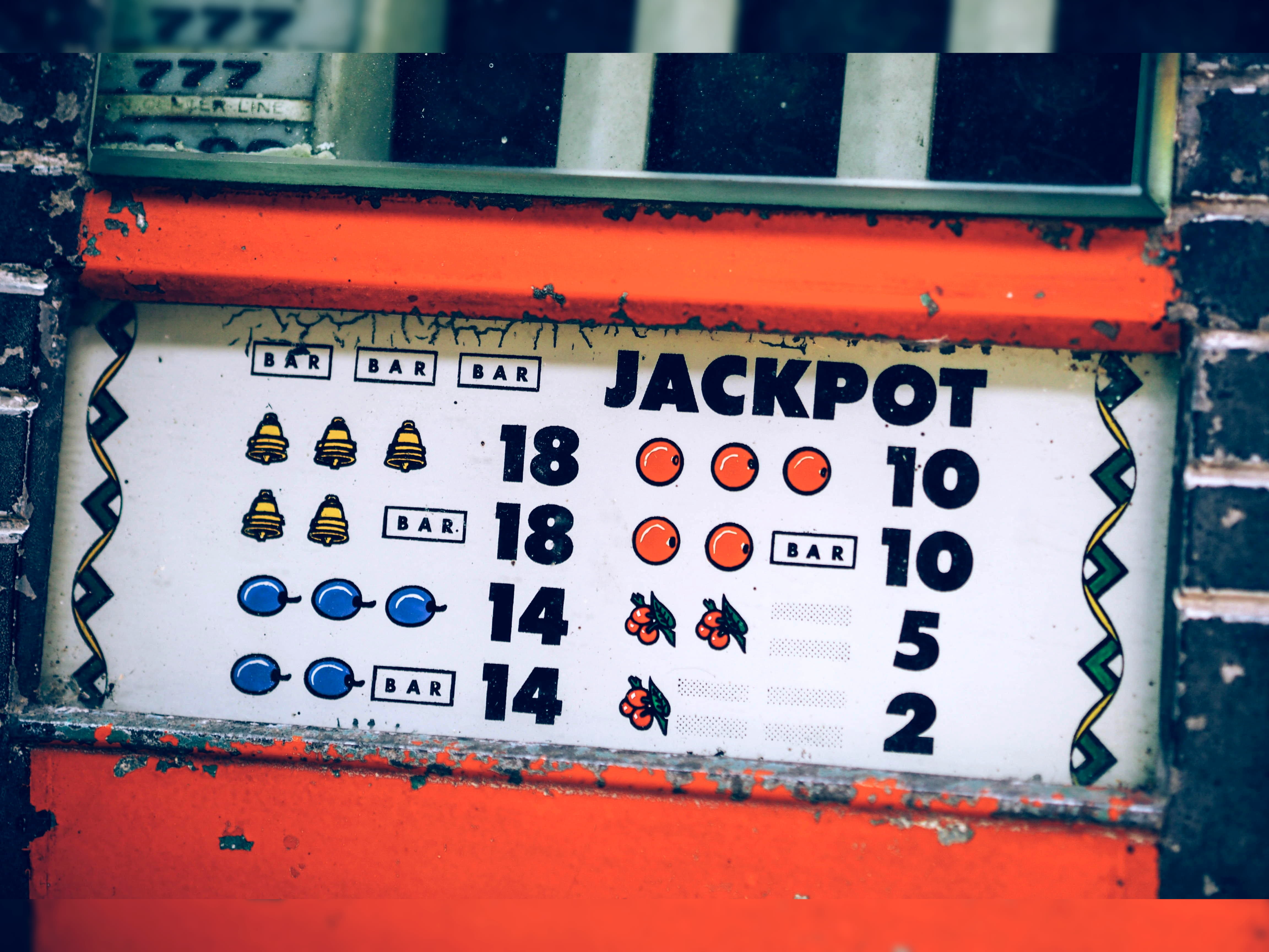 £960 Daily freeroll slot tournament at Gamebookers Casino