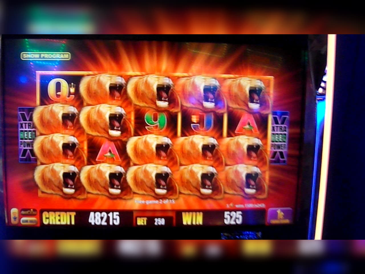 44 Free Casino Spins at Spintropolis Casino
