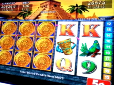 €285 Daily freeroll slot tournament at Casino-X