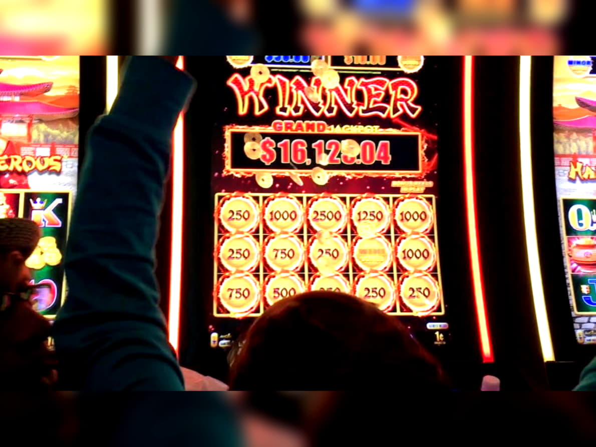 €575 Mobile freeroll slot tournament at Grand Hotel Casino