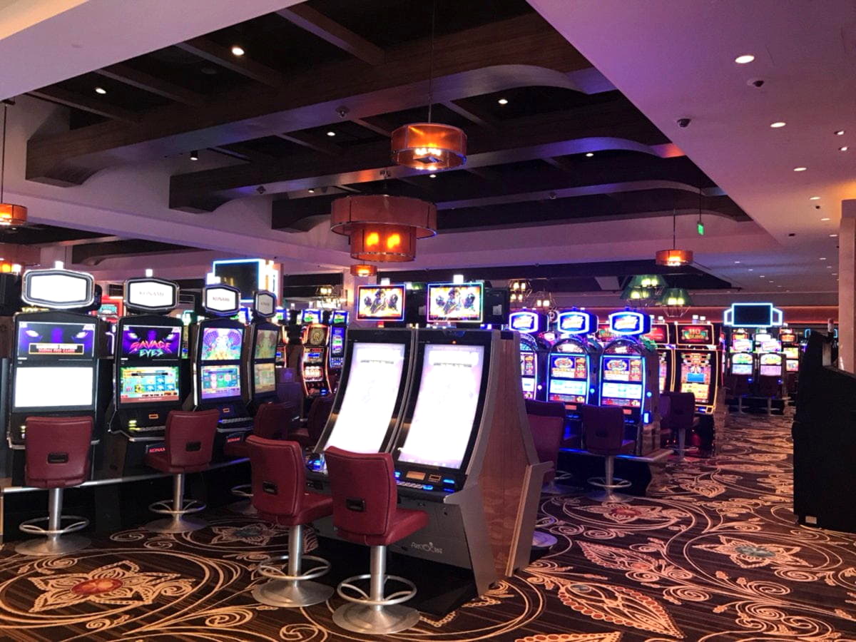 EUR 2430 No deposit bonus at Karamba Casino