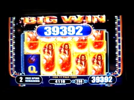 300 FREE SPINS at Bet Rebels Casino