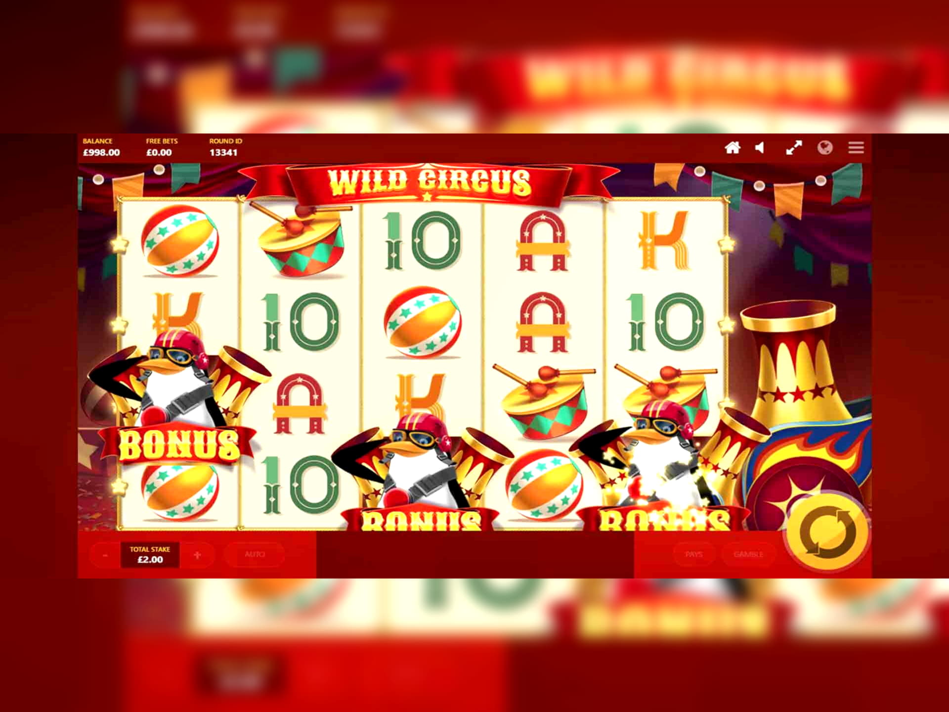 EUR 60 Daily freeroll slot tournament at Luxury Casino