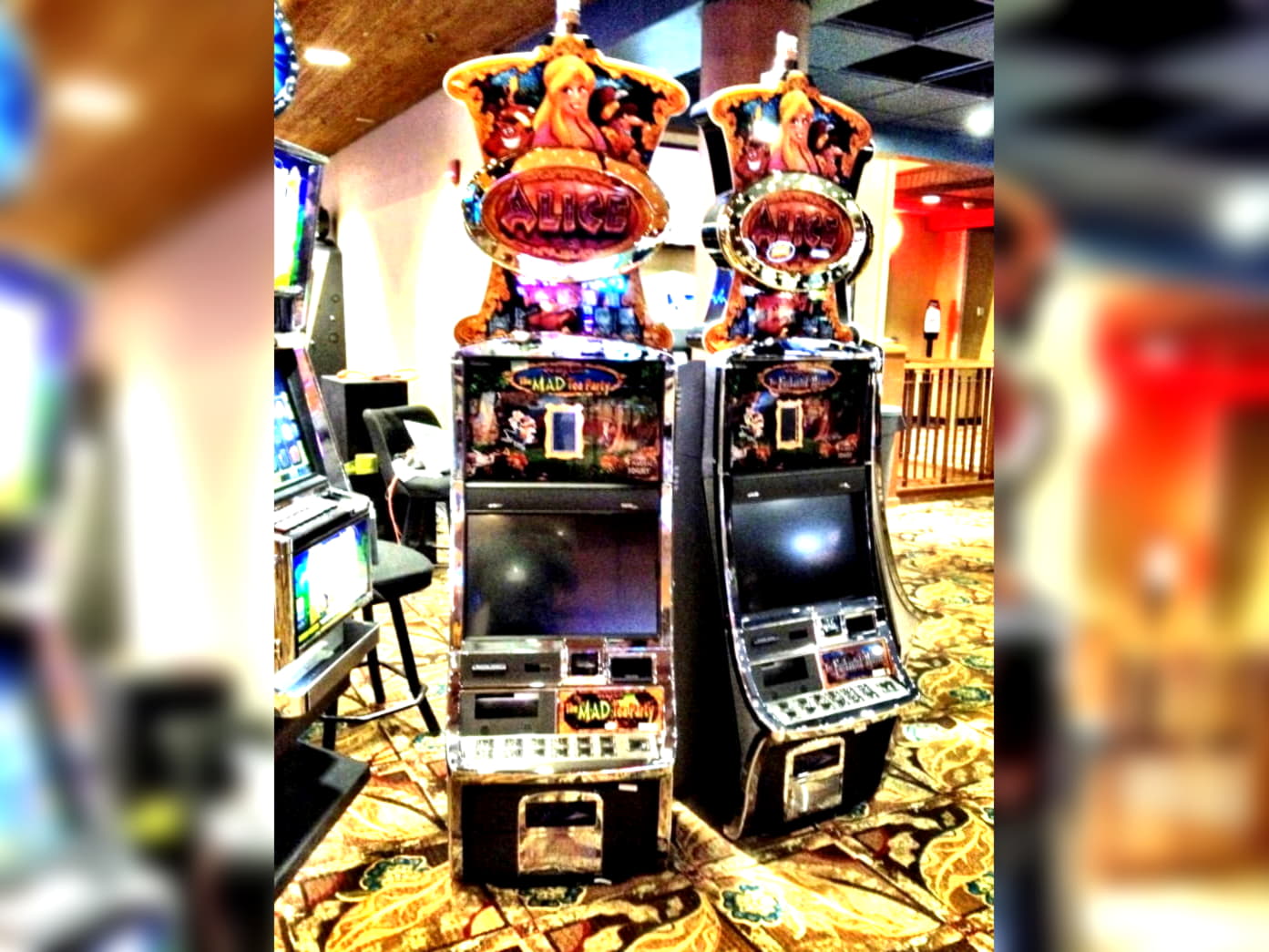 Eur 33 Daily freeroll slot tournament at Luxury Casino