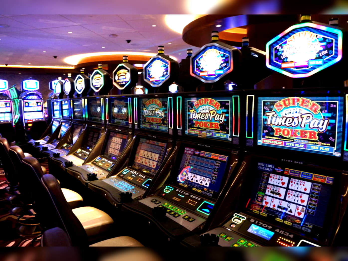 $265 Free Chip at Luxury Casino