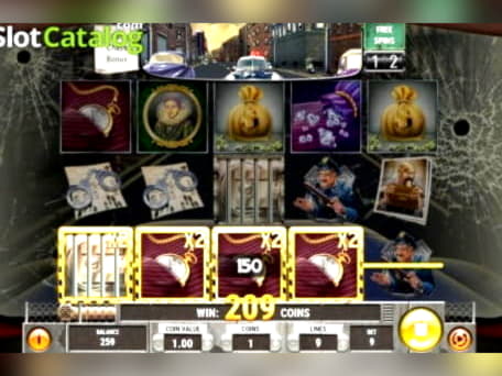 €935 Daily freeroll slot tournament at Royal Dubai Casino