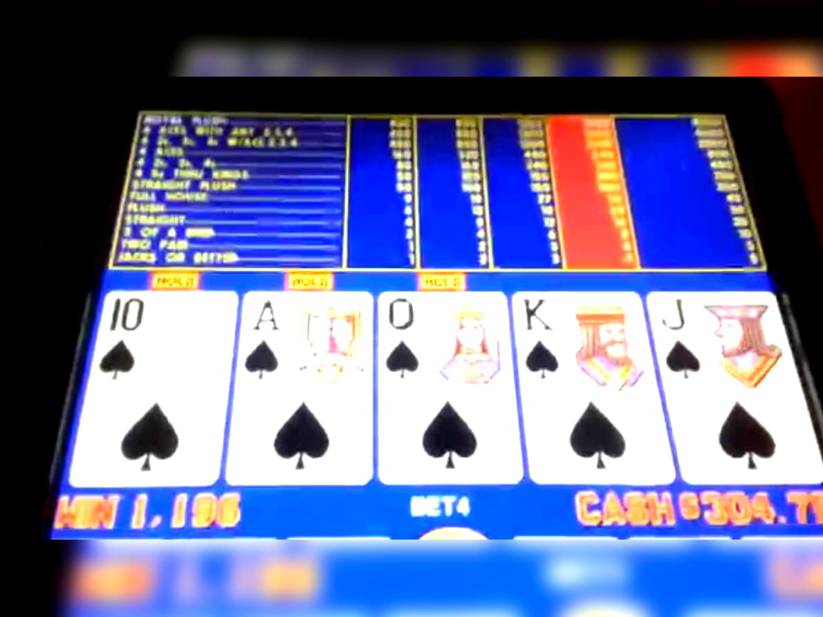 $665 Daily freeroll slot tournament at Omni Casino