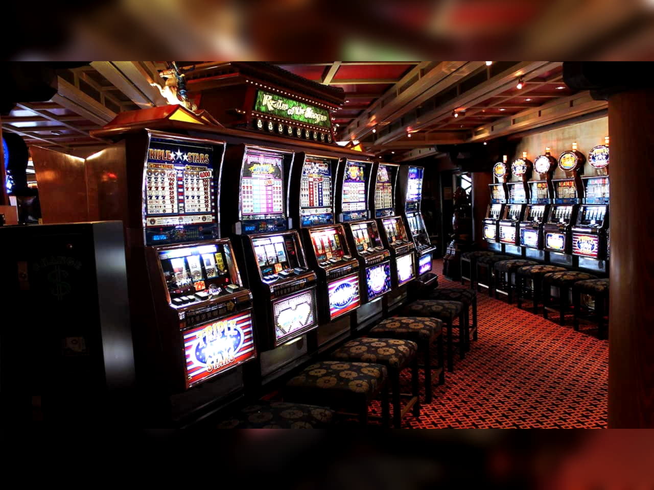 255% Deposit match bonus at Luxury Casino