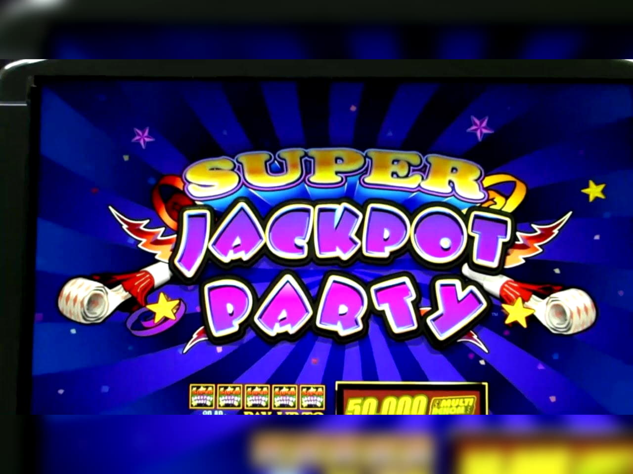 $333 Daily freeroll slot tournament at La Fiesta Casino