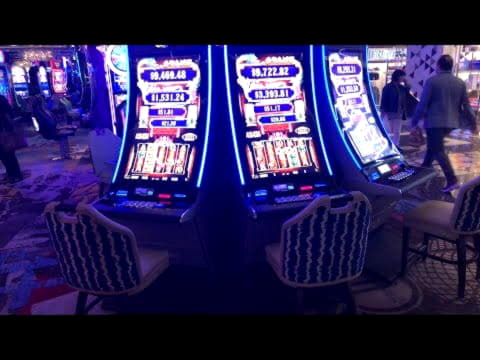 EUR 835 Free Casino Tournament at Luxury Casino