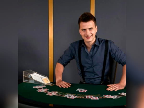 890% casino match bonus at Royal Dubai Casino