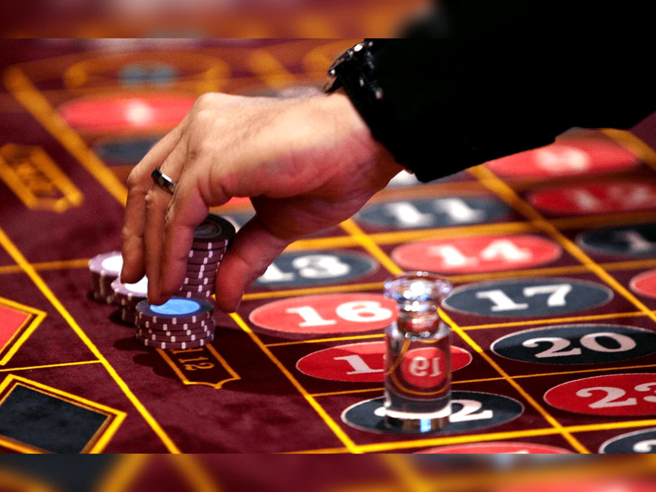 EUR 4010 No deposit bonus casino at Grand Hotel Casino