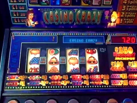 €245 FREE CHIP at Cheeky Riches Casino