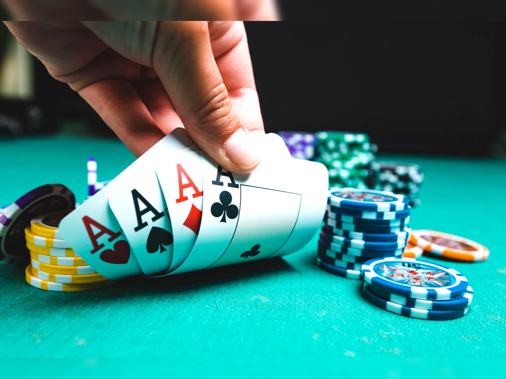 180 Free Spins no deposit at Club Gold Casino