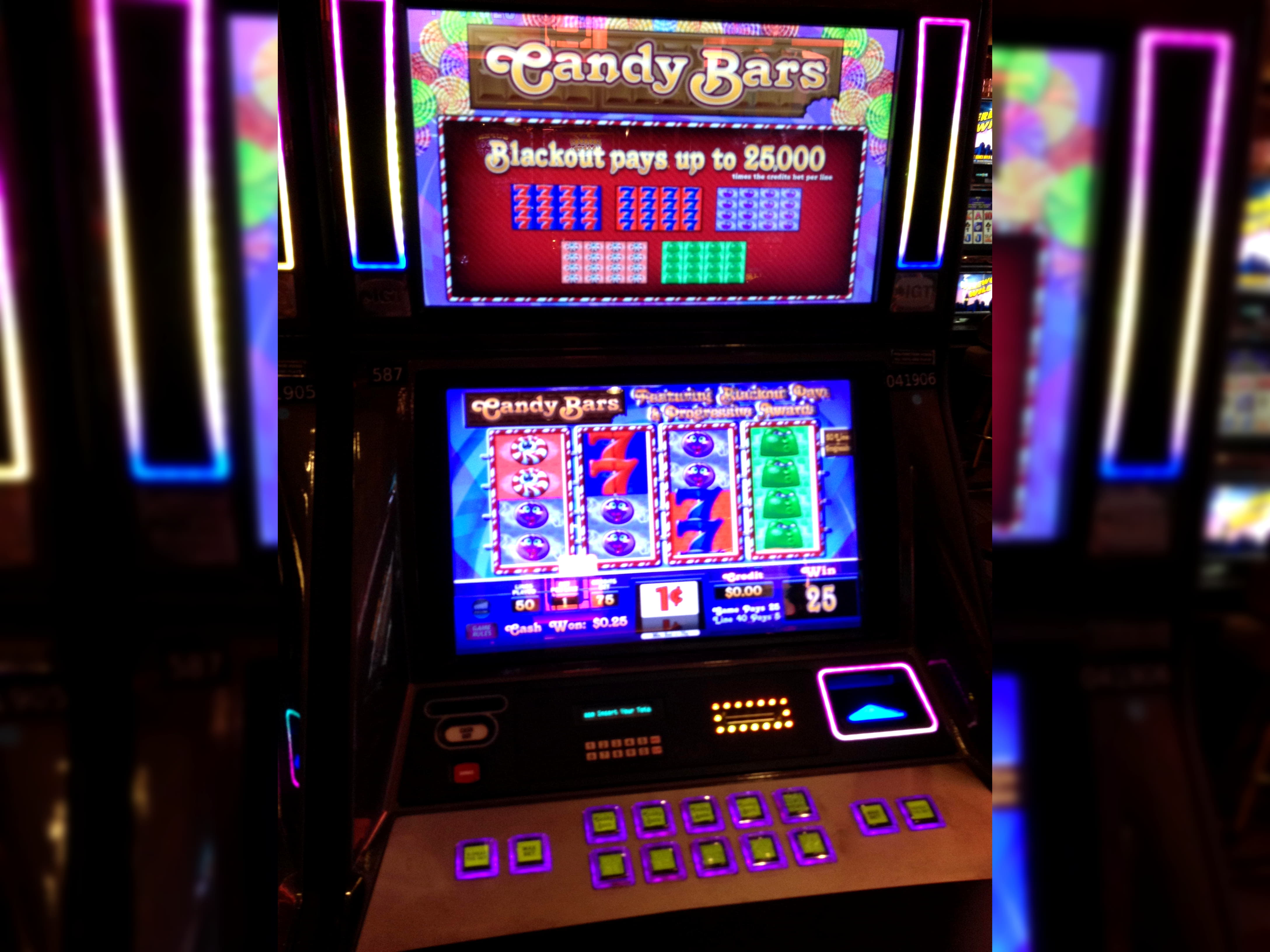 270 free spins at Luxury Casino
