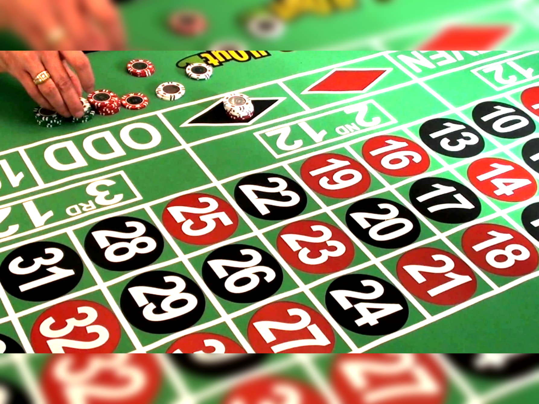 €2255 No deposit bonus code at Spintropolis Casino