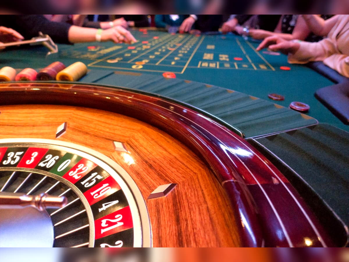 445% Deposit match bonus at Royal Dubai Casino