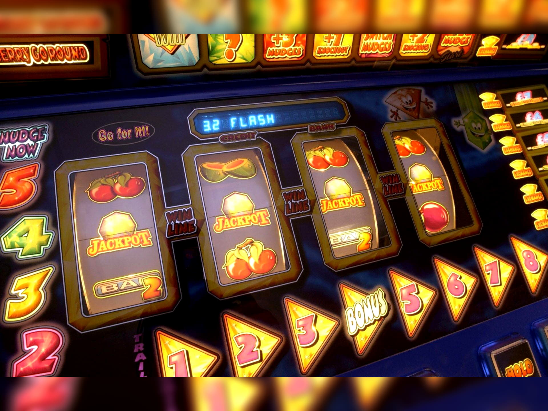 EUR 285 Free Casino Ticket at Royal Dubai Casino