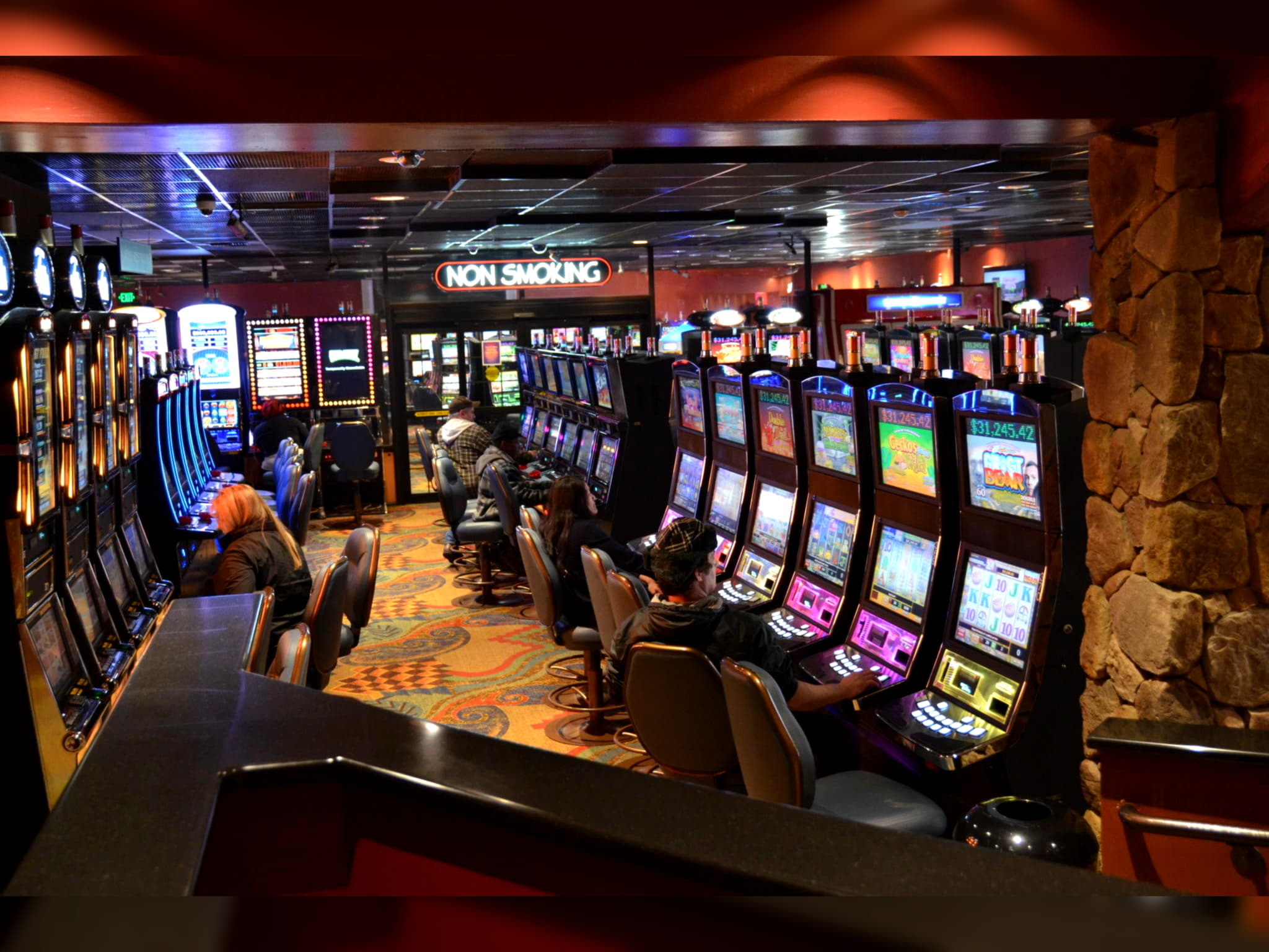 185% casino match bonus at Karamba Casino