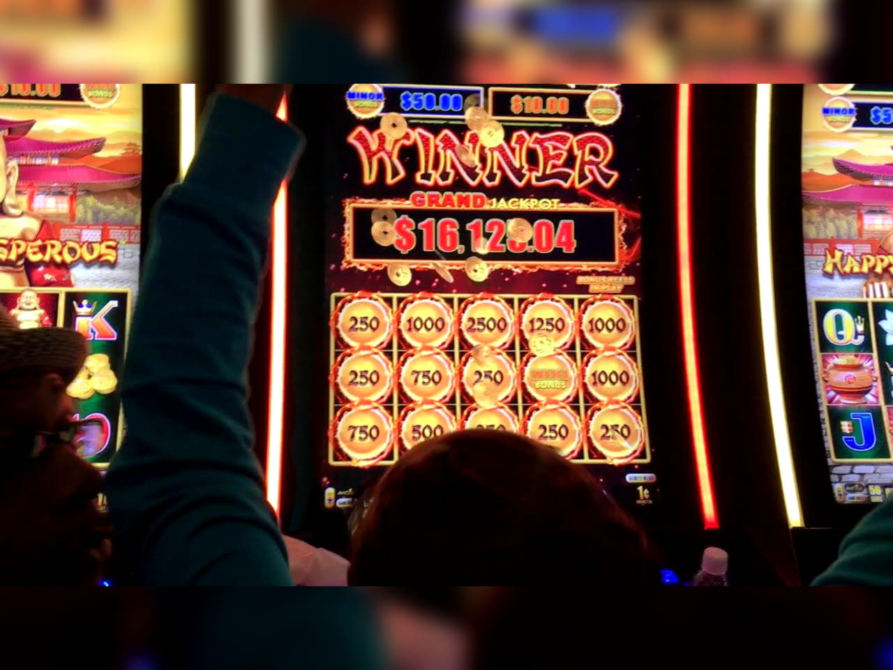 €870 Mobile freeroll slot tournament at La Fiesta Casino