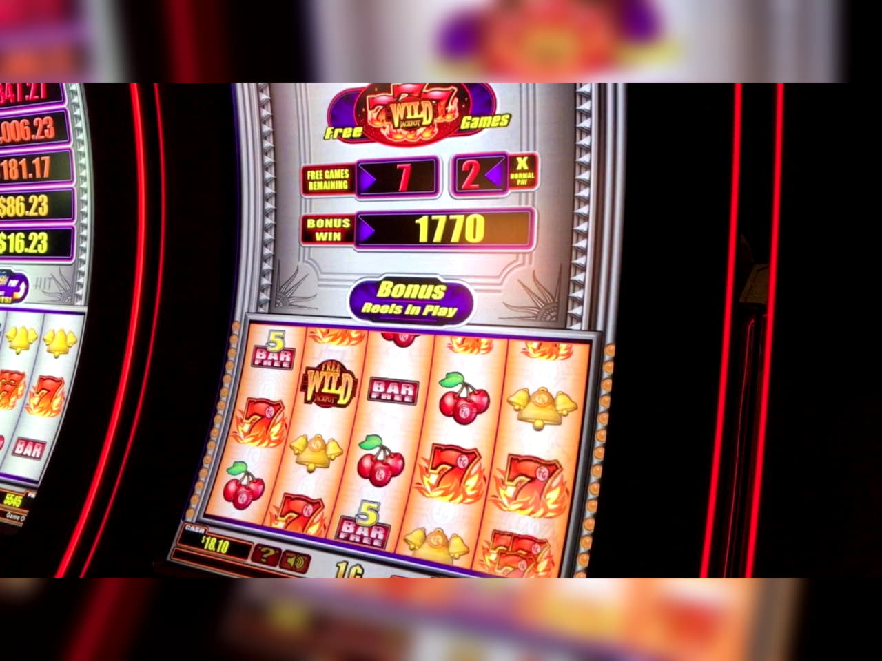 €815 Daily freeroll slot tournament at Seven Cherries Casino