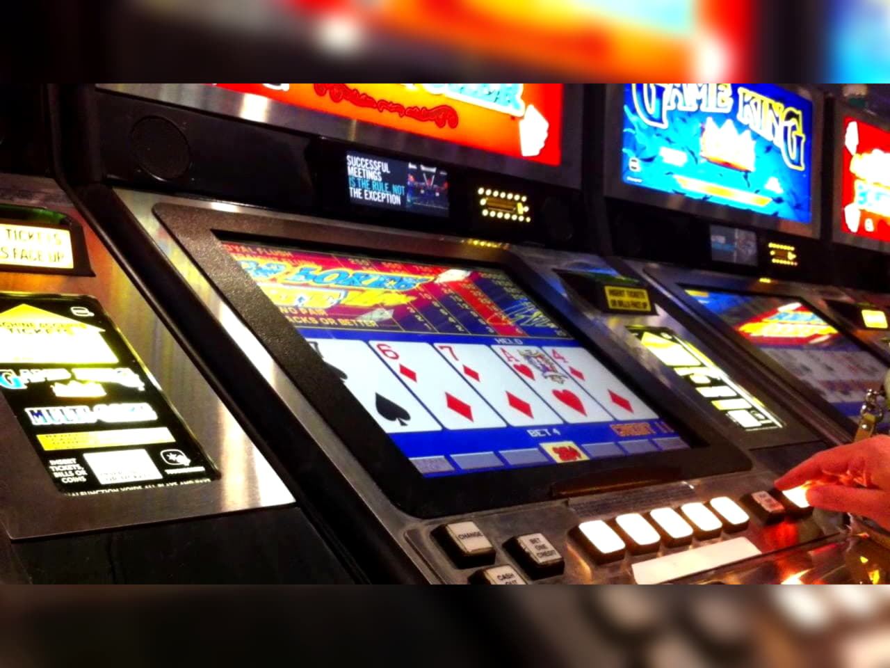 £915 Daily freeroll slot tournament at Spintropolis Casino