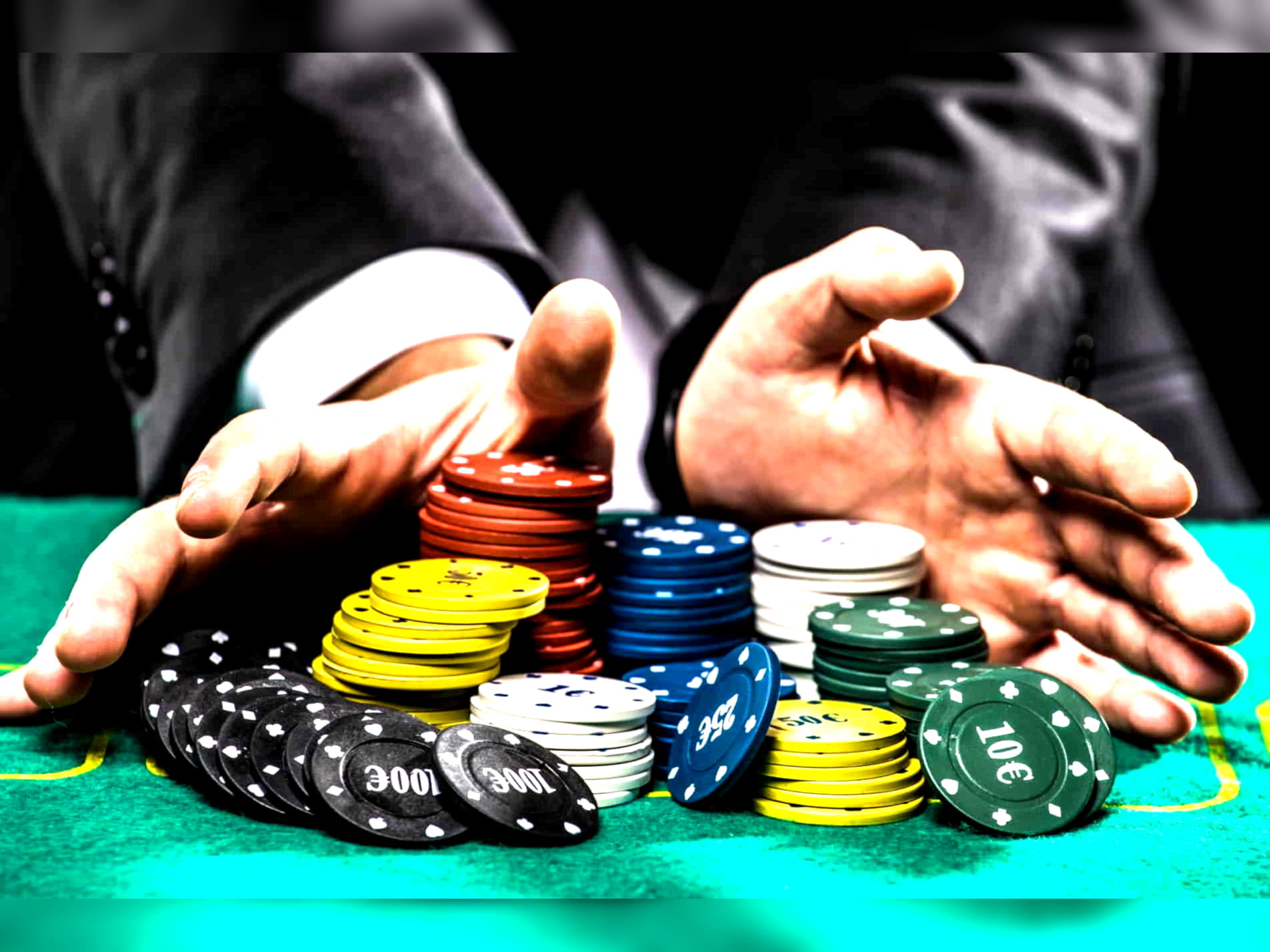 €695 Free Casino Tournament at Spintropolis Casino