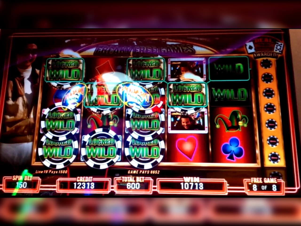 325% Signup casino bonus at Karamba Casino