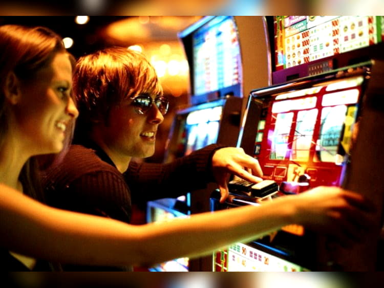 ﻿$670 Casino chip at Spintropolis Casino
