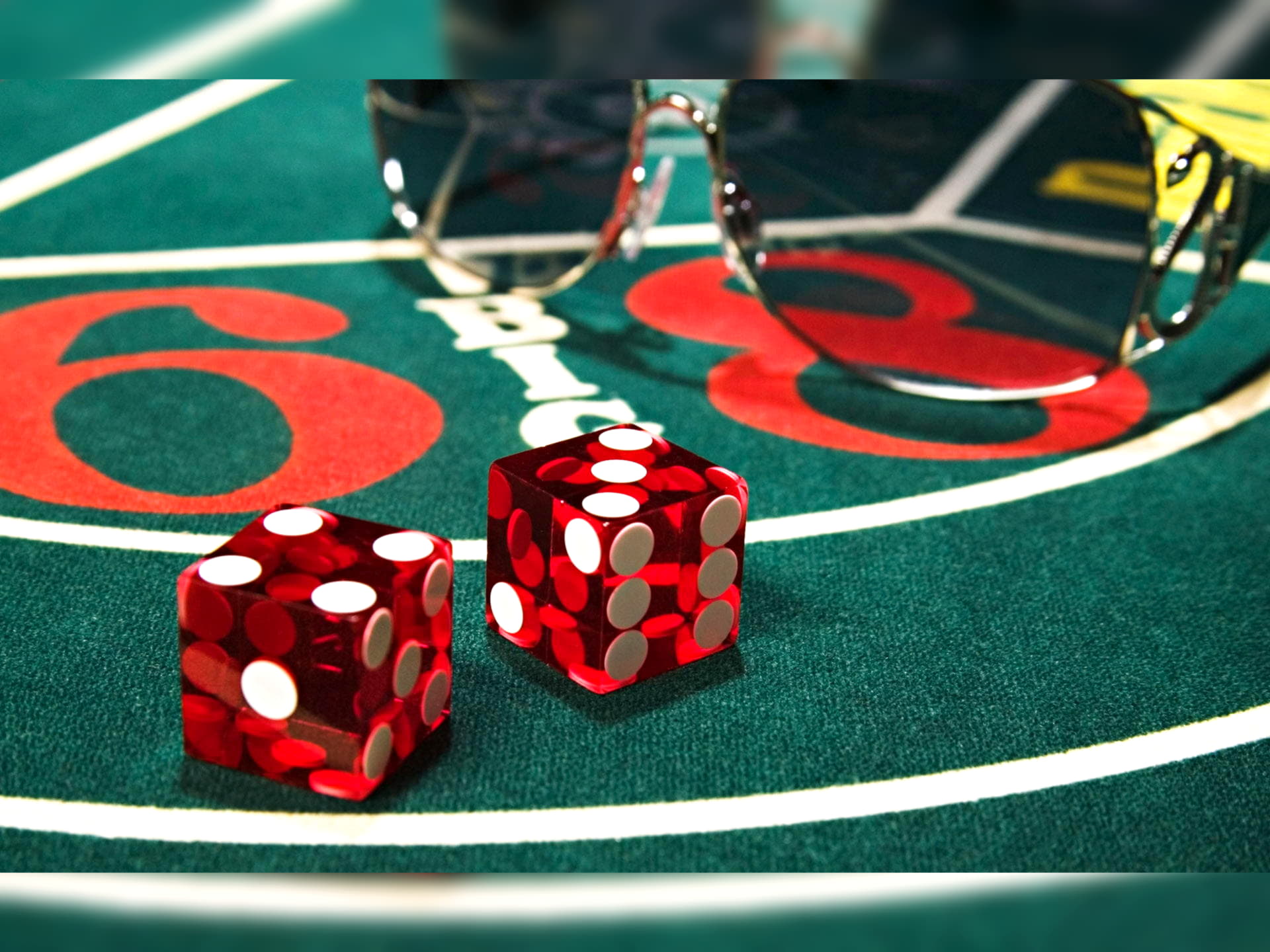 205 FREE Spins at Gamebookers Casino