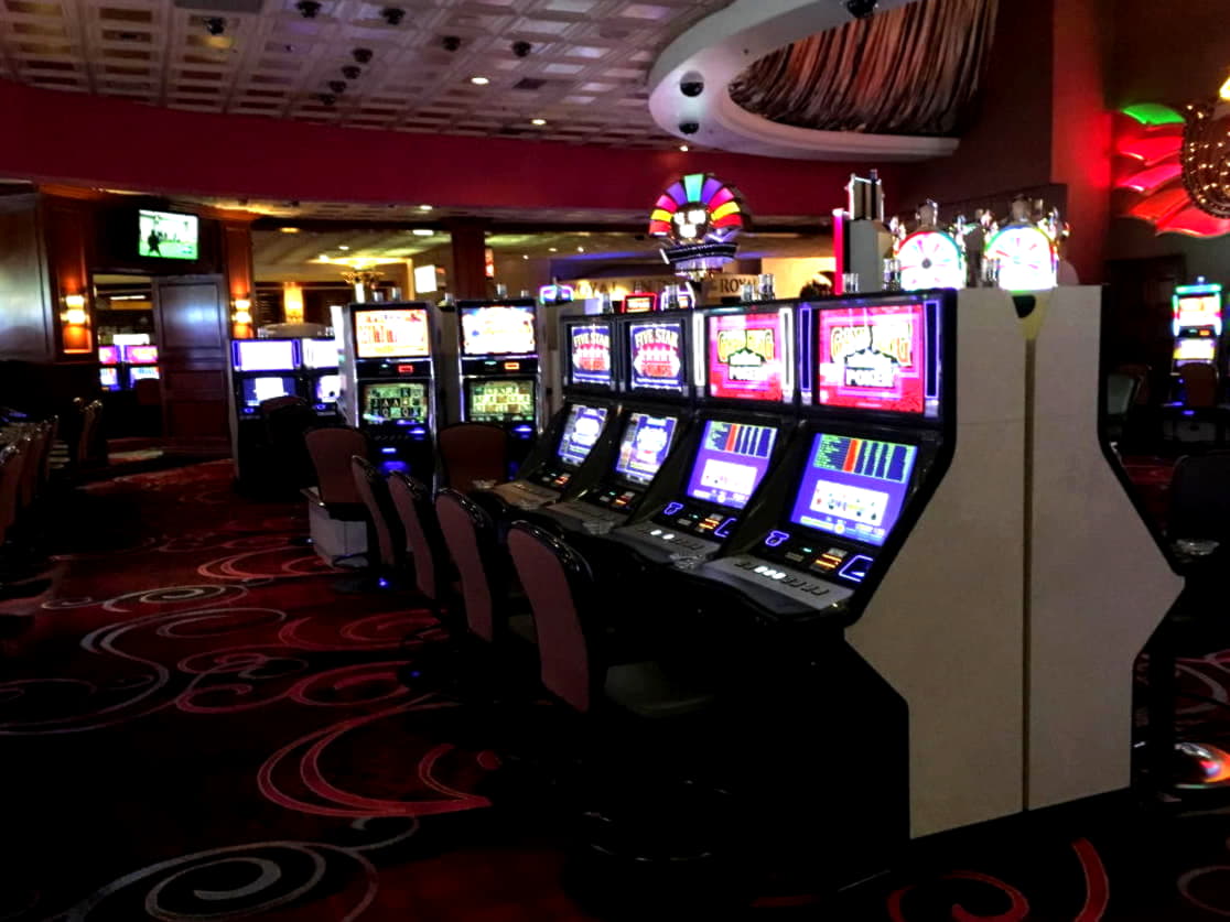 EURO 2510 No deposit bonus at Grand Hotel Casino