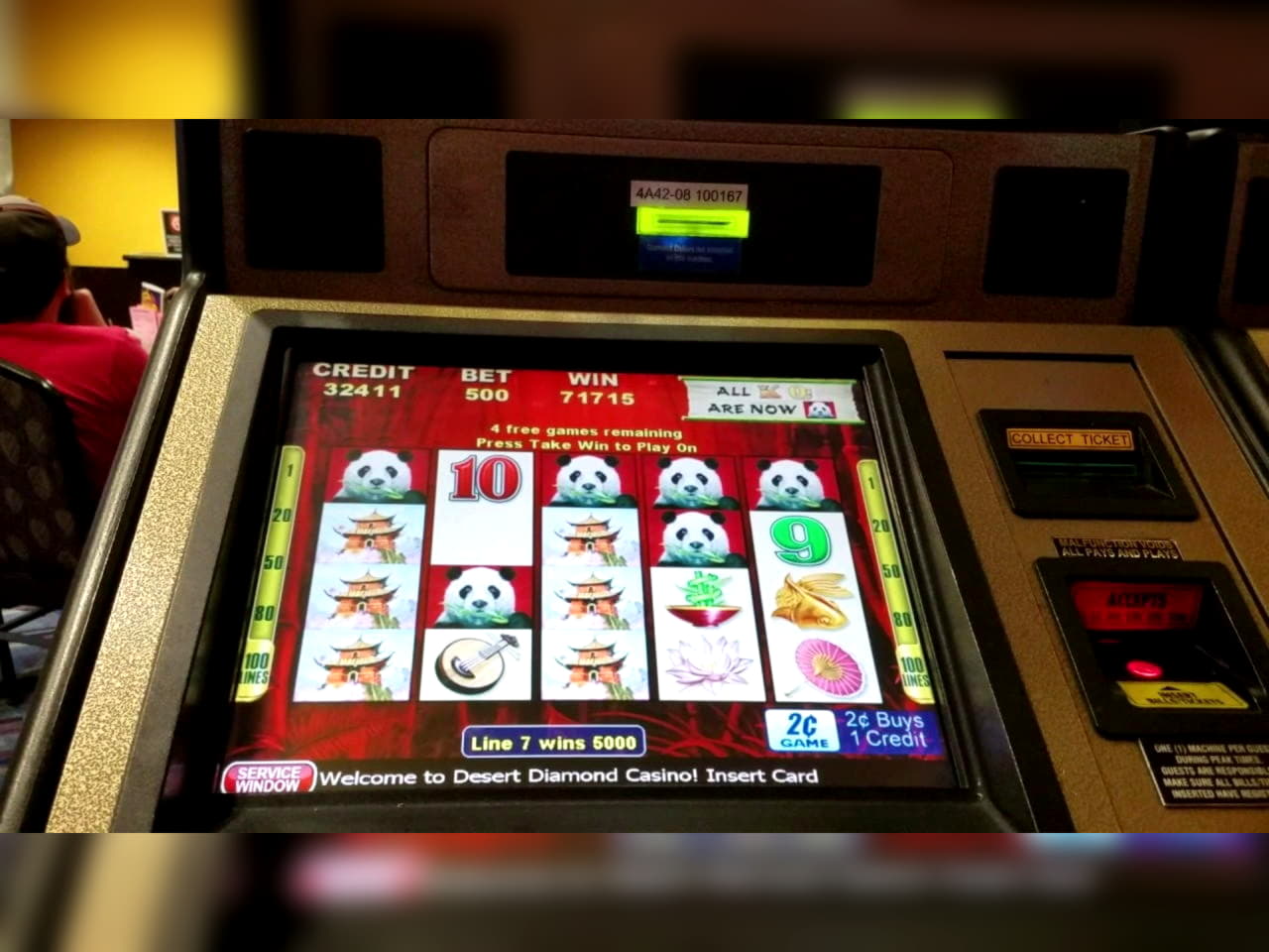 EUR 705 Daily freeroll slot tournament at LSbet Casino