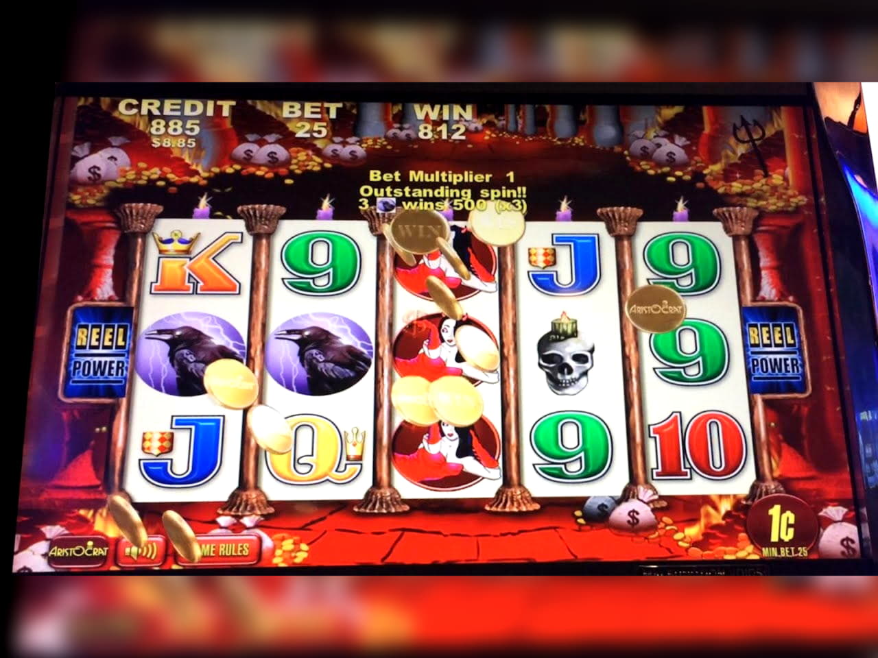 €630 Daily freeroll slot tournament at Zodiac Casino