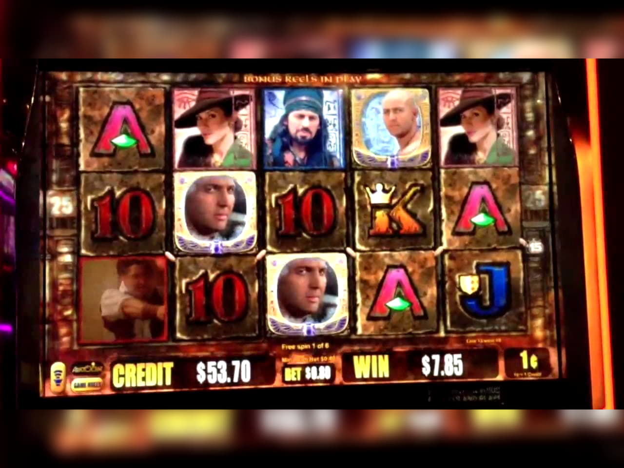 EUR 695 Daily freeroll slot tournament at Cashpoint Casino