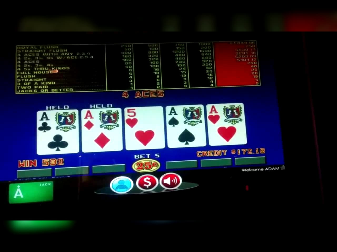 £205 Daily freeroll slot tournament at Casino-X