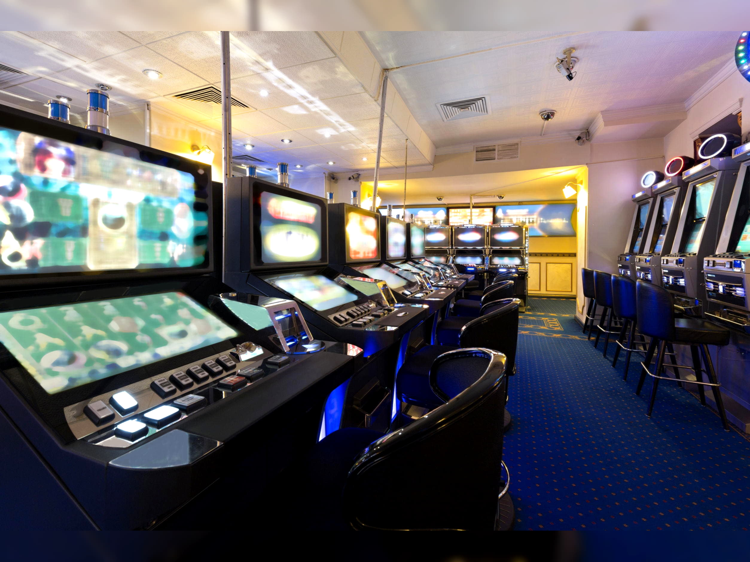 €222 free chip at Cashpoint Casino