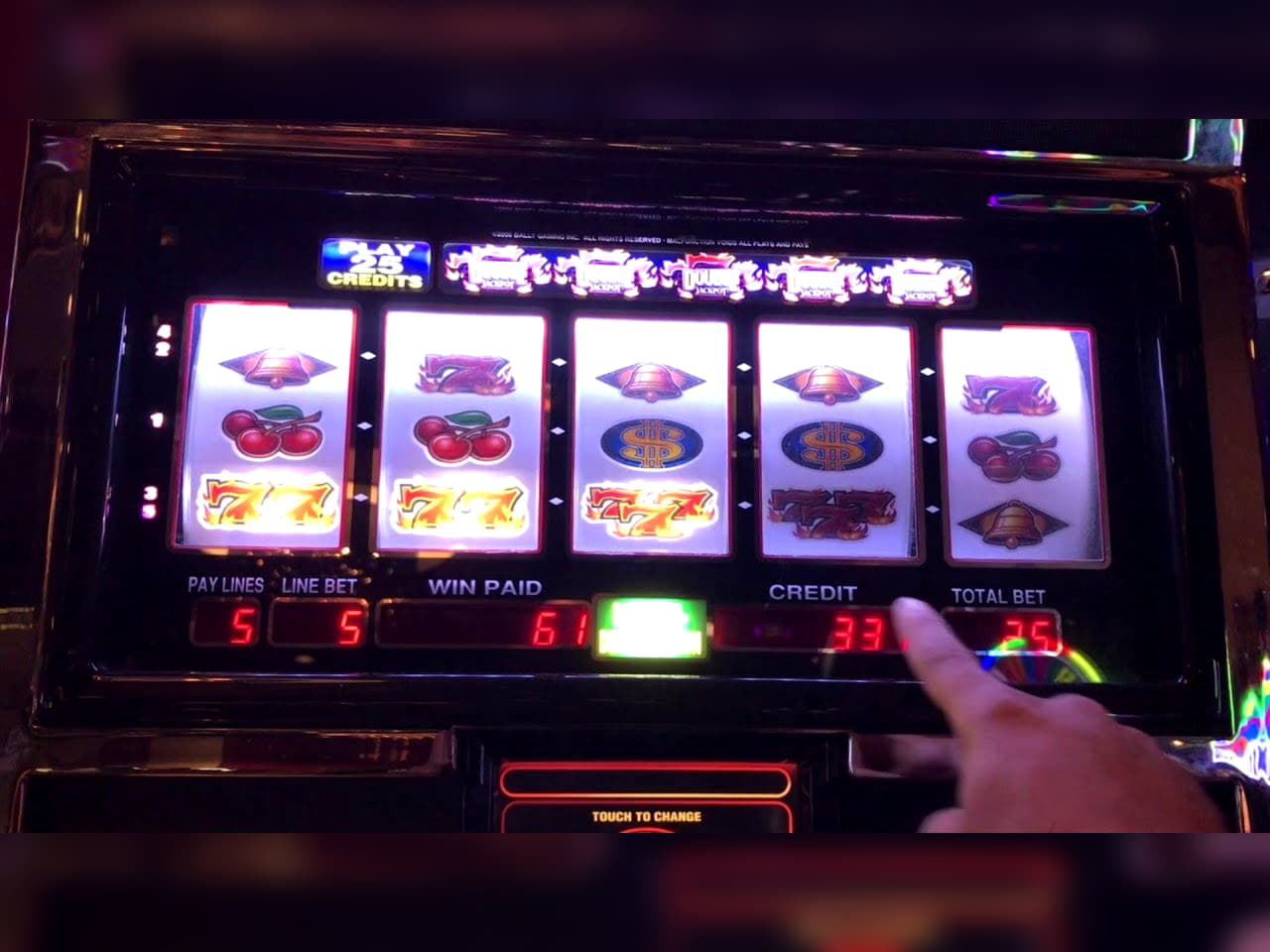 €95 Daily freeroll slot tournament at Yukon Gold Casino
