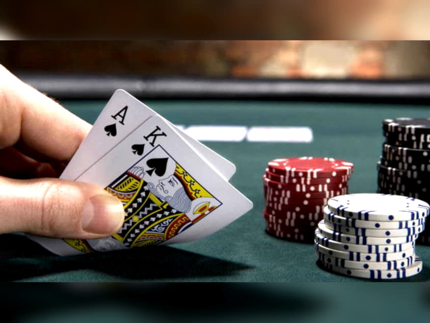 30 Loyalty Free Spins! at Royal Dubai Casino