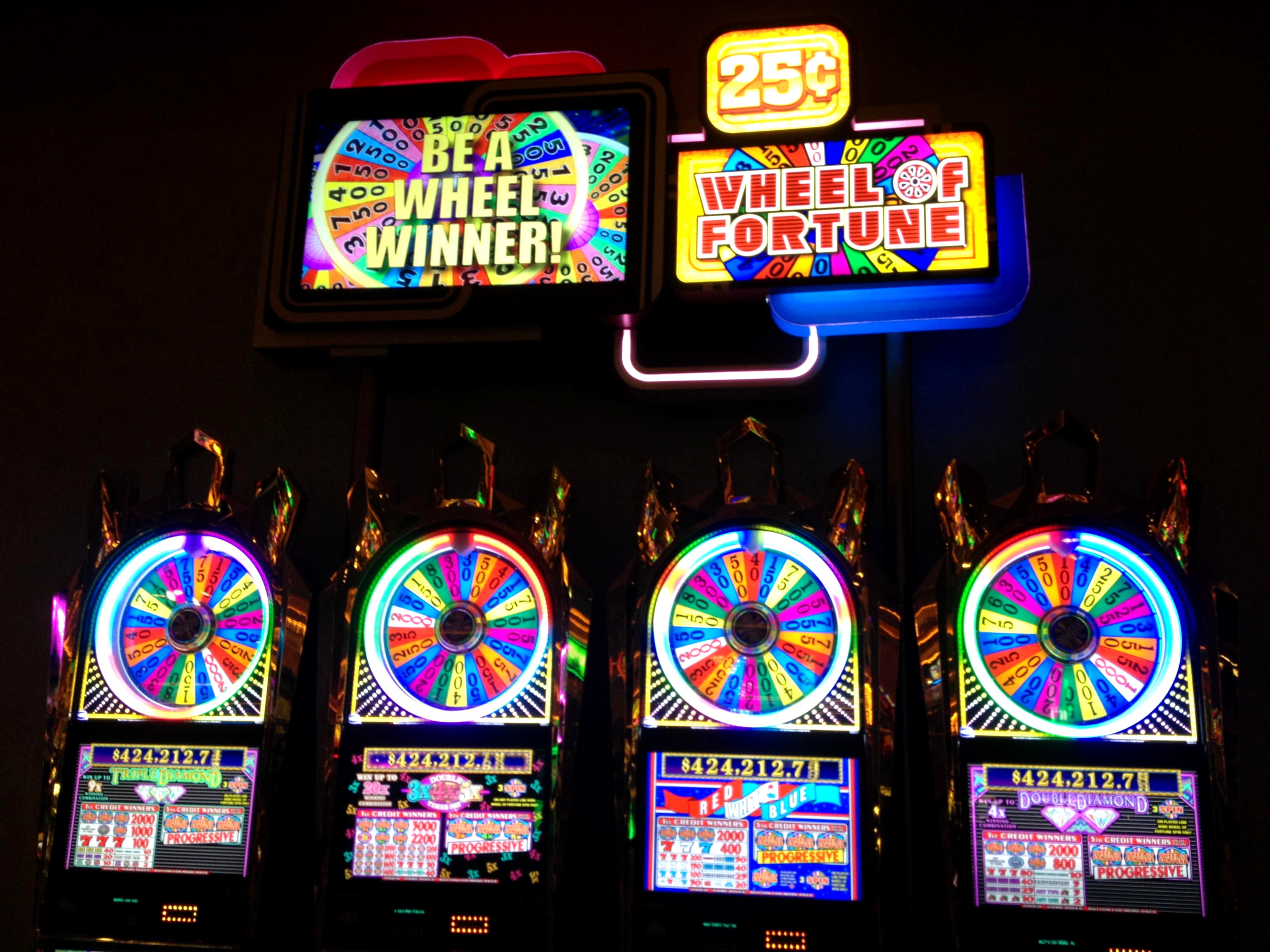 EURO 2475 No deposit casino bonus at Cheeky Riches Casino