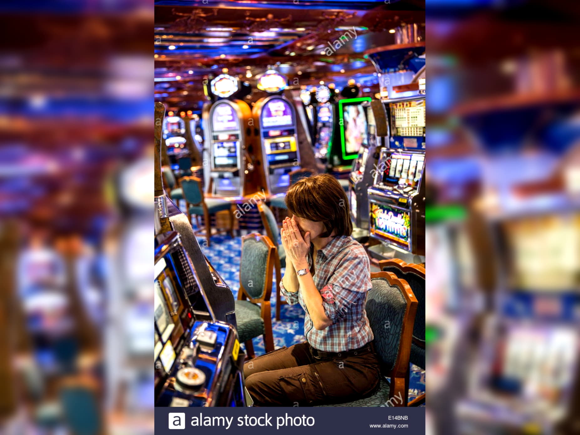 215 free spins casino at Spintropolis Casino