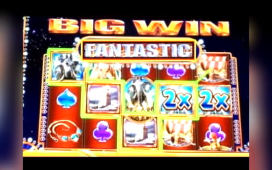 205 FREE Spins at Royal Dubai Casino