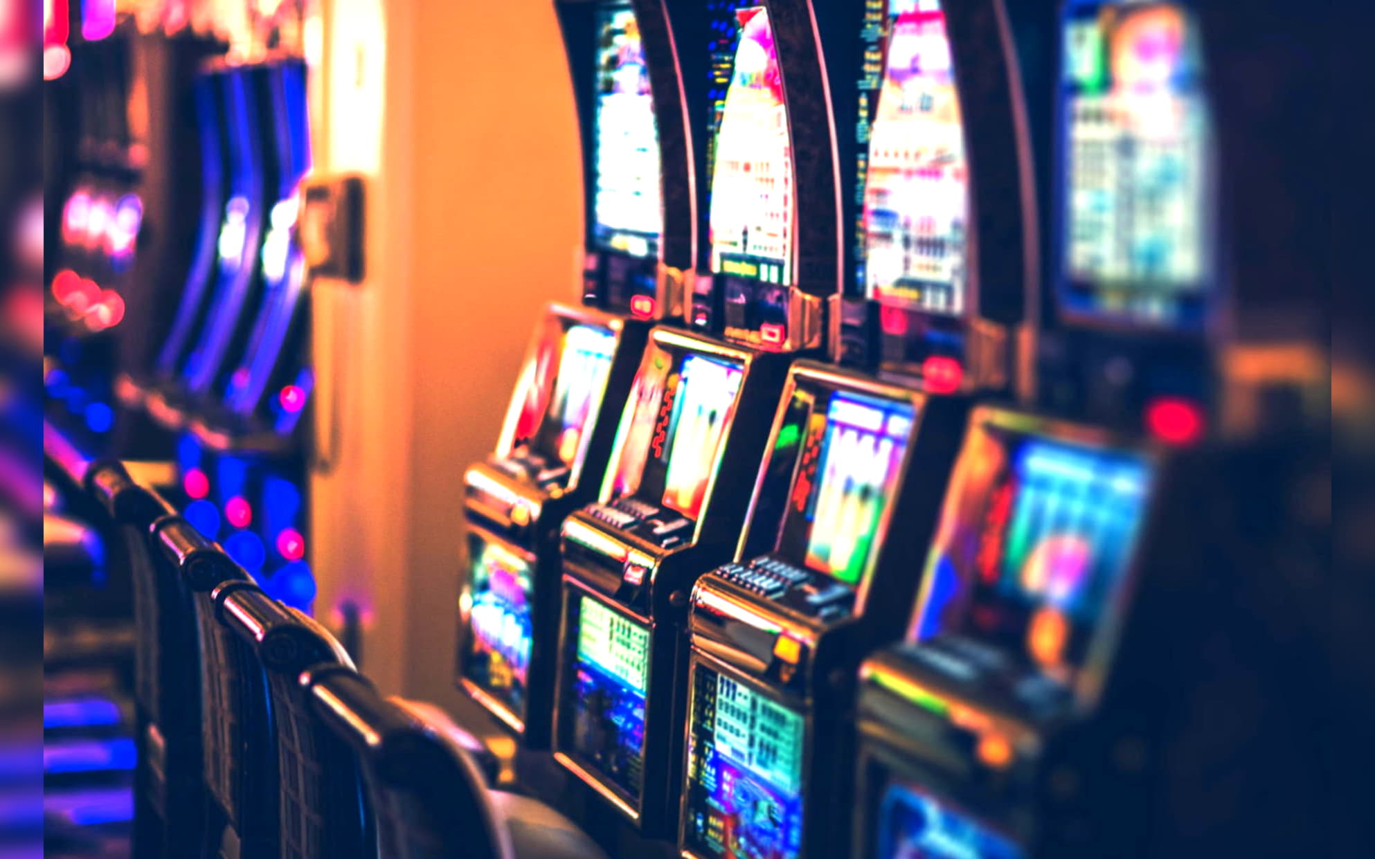 EURO 290 Free Cash at Royal Dubai Casino