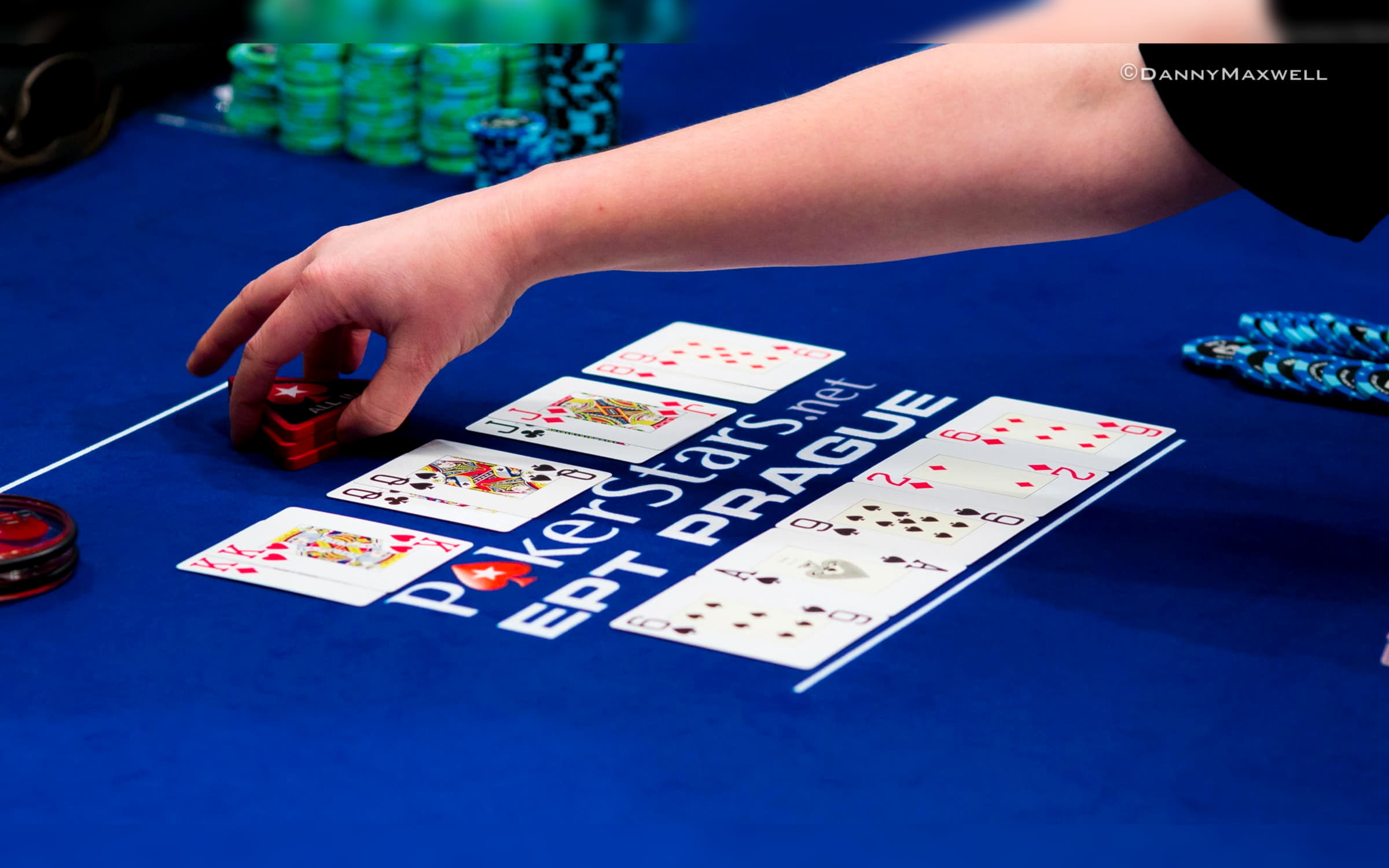€325 Free Chip at Joy Casino