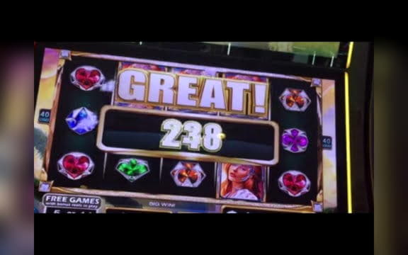 715% Signup Casino Bonus at Royal Dubai Casino