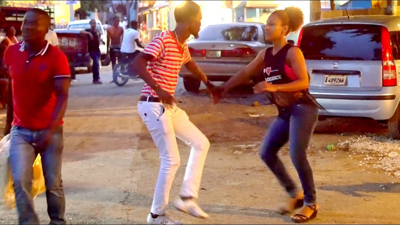 BACHATA! ASI SE BAILA! Bailando en La República Dominicana