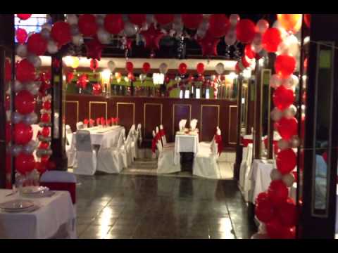 Decoración Con Globos Para XV Años En Rojo y Plata