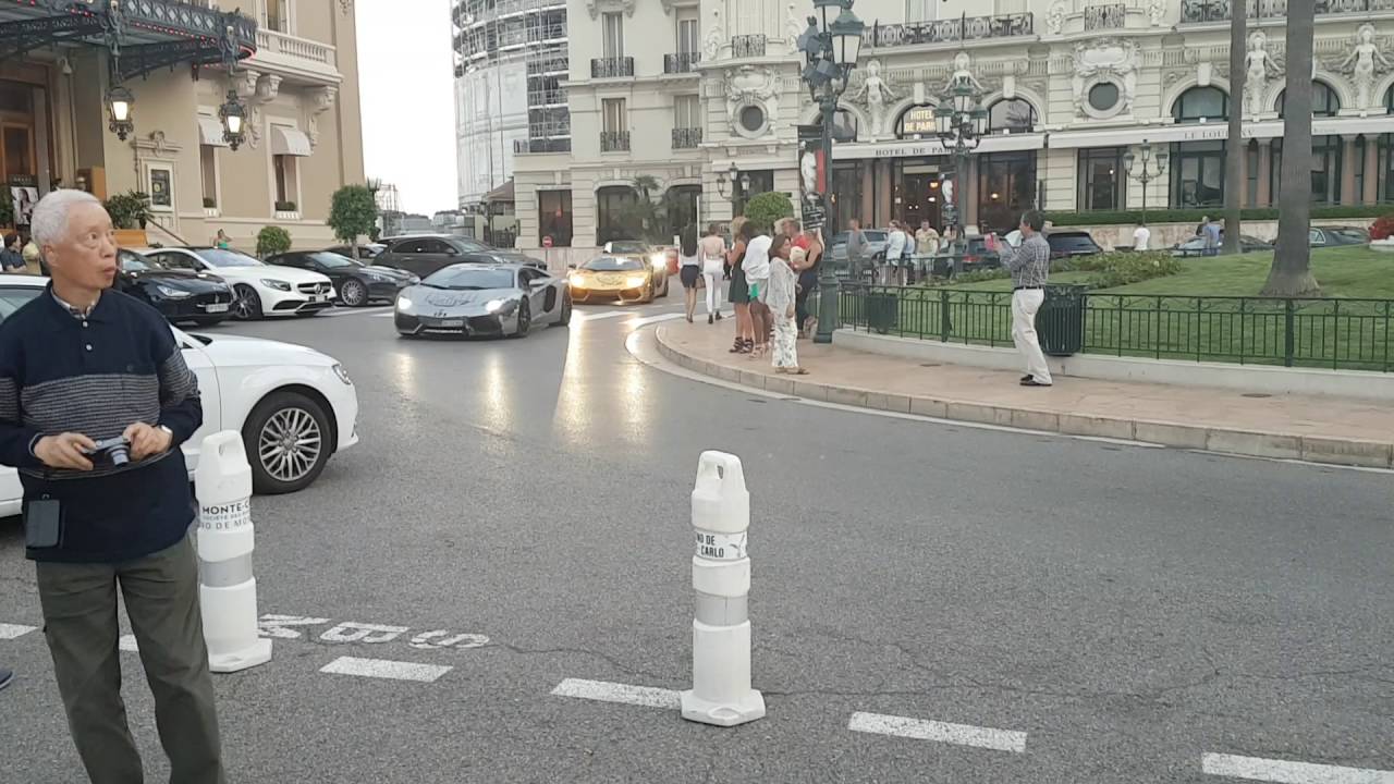 Modball traffic jam at Casino Square Monaco