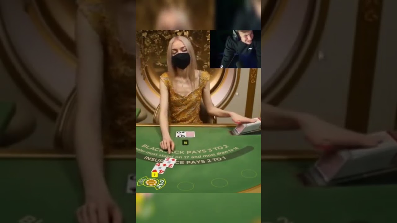 FUNNY STREAMER IN BLACKJACK #shorts #casino #blackjack