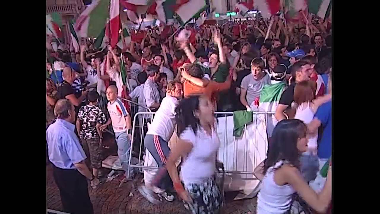 Campionati del Mondo di Calcio Germania 2006 in piazza Chanoux ad Aosta